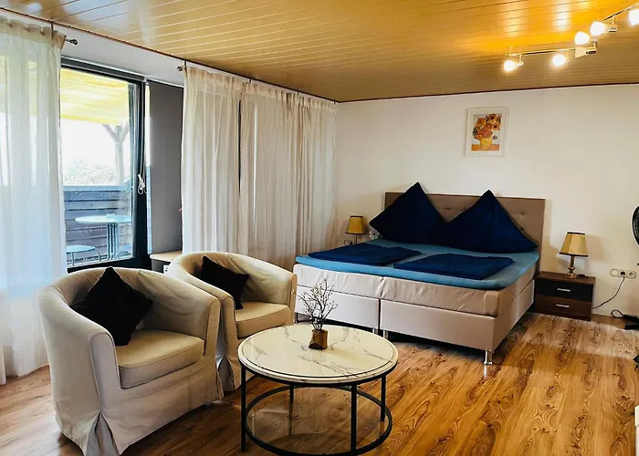 Private Studio Apartment With Balcony In Dortmund-Brackel