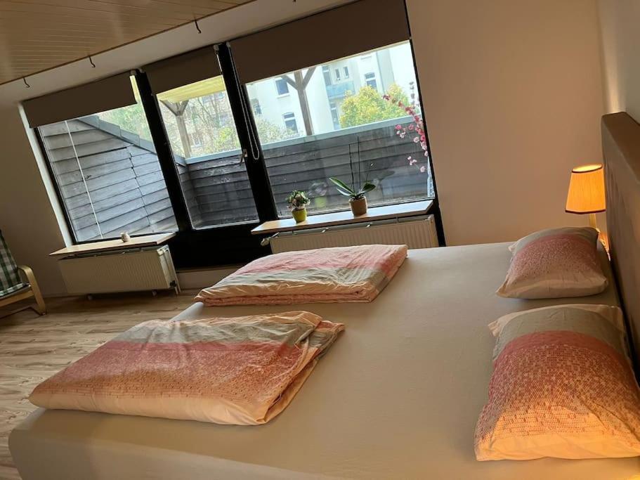 Apartment Private With Balcony In Dortmund-brackel Dortmund