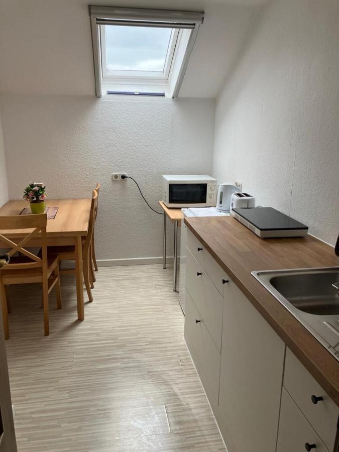 Apartment Private With Balcony In Dortmund-brackel